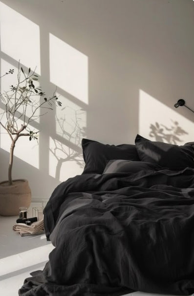 Black Mulberry Silk Pillowcase